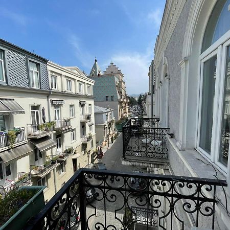 Центр Города Батуми Apartment Rustaveli 13 Ngoại thất bức ảnh