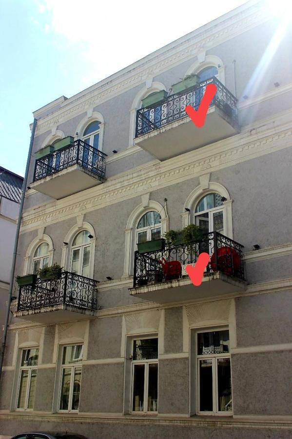 Центр Города Батуми Apartment Rustaveli 13 Ngoại thất bức ảnh