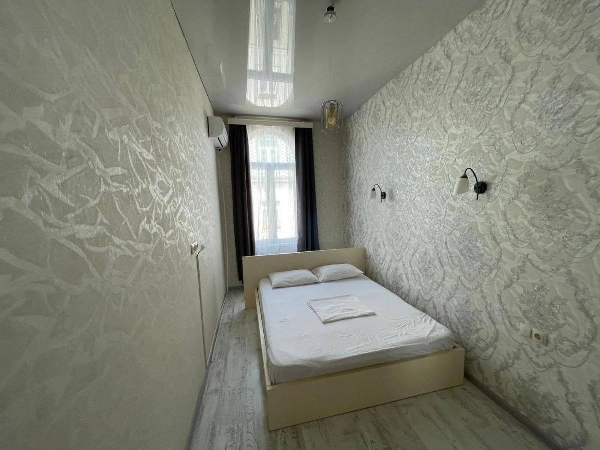 Центр Города Батуми Apartment Rustaveli 13 Ngoại thất bức ảnh