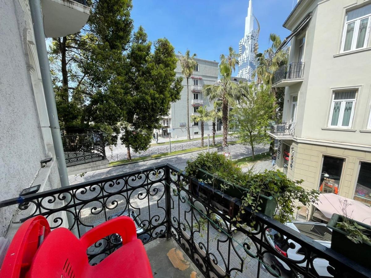 Центр Города Батуми Apartment Rustaveli 13 Ngoại thất bức ảnh